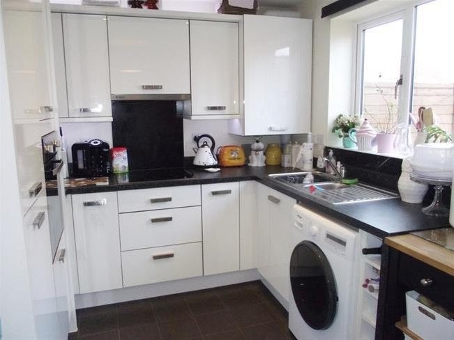 House Blackburn Way in Weston-super-Mare