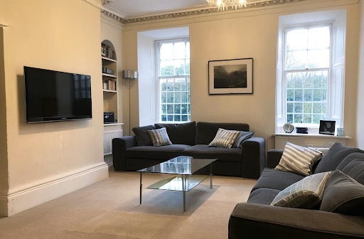 Flat Portugal Street in City of Westminster