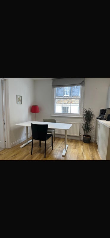 Room Lancaster Mews in City of Westminster