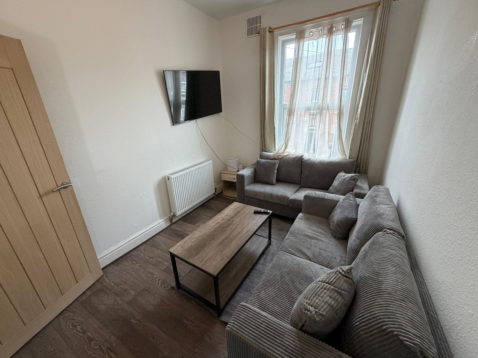 Flat Blenheim Walk in Leeds