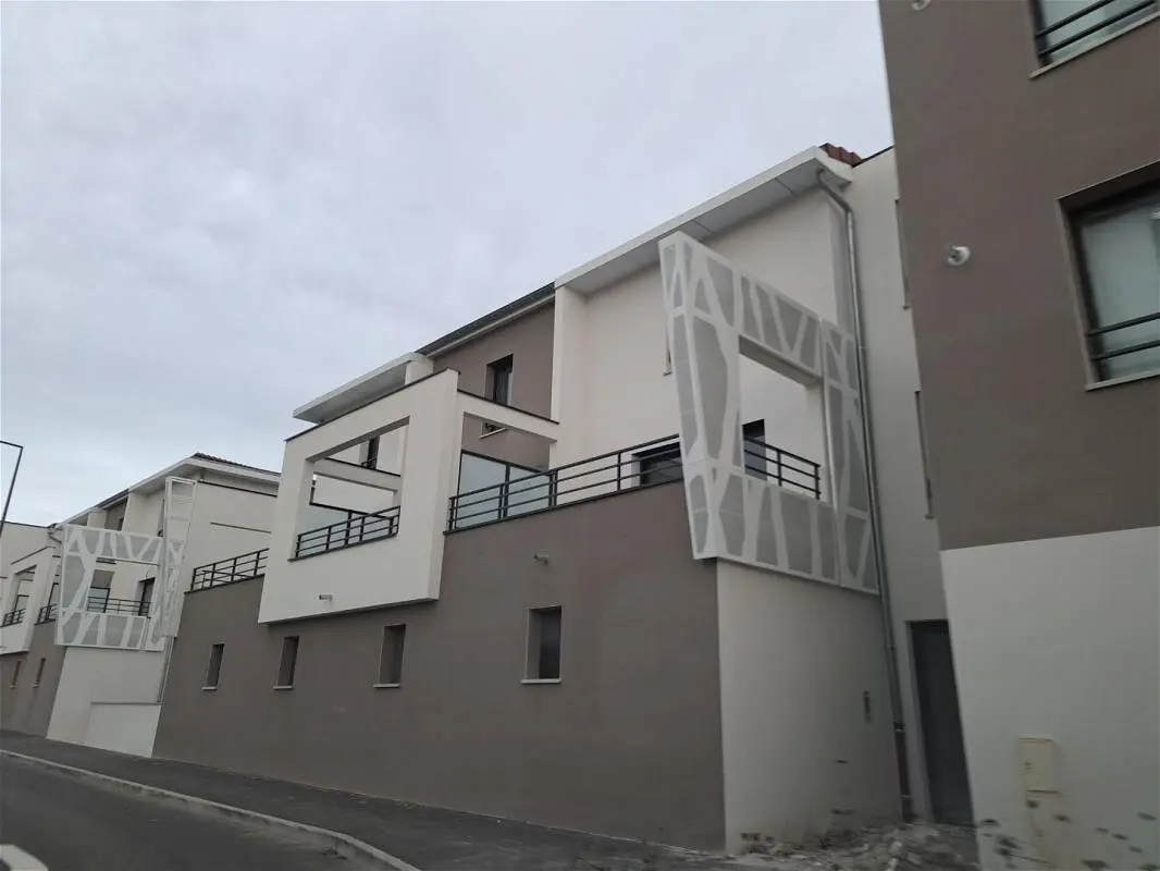 Flat Rue Edouard Branly in Valence