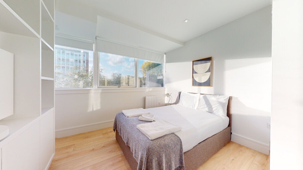 Flat Humphry Repton Lane in Greater London