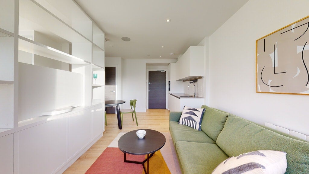 Flat Humphry Repton Lane in Greater London