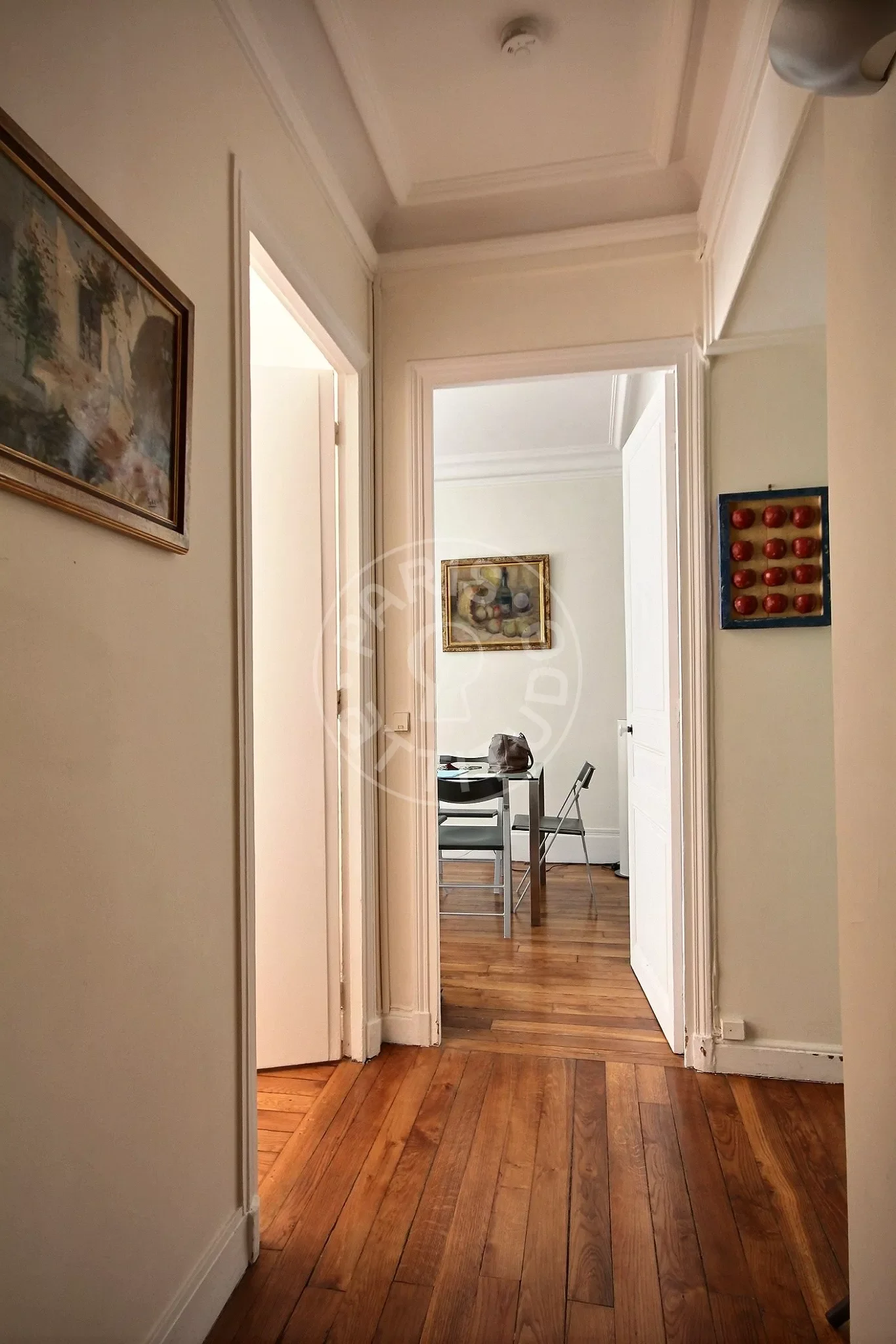 Appartement Rue de Poissy à Paris