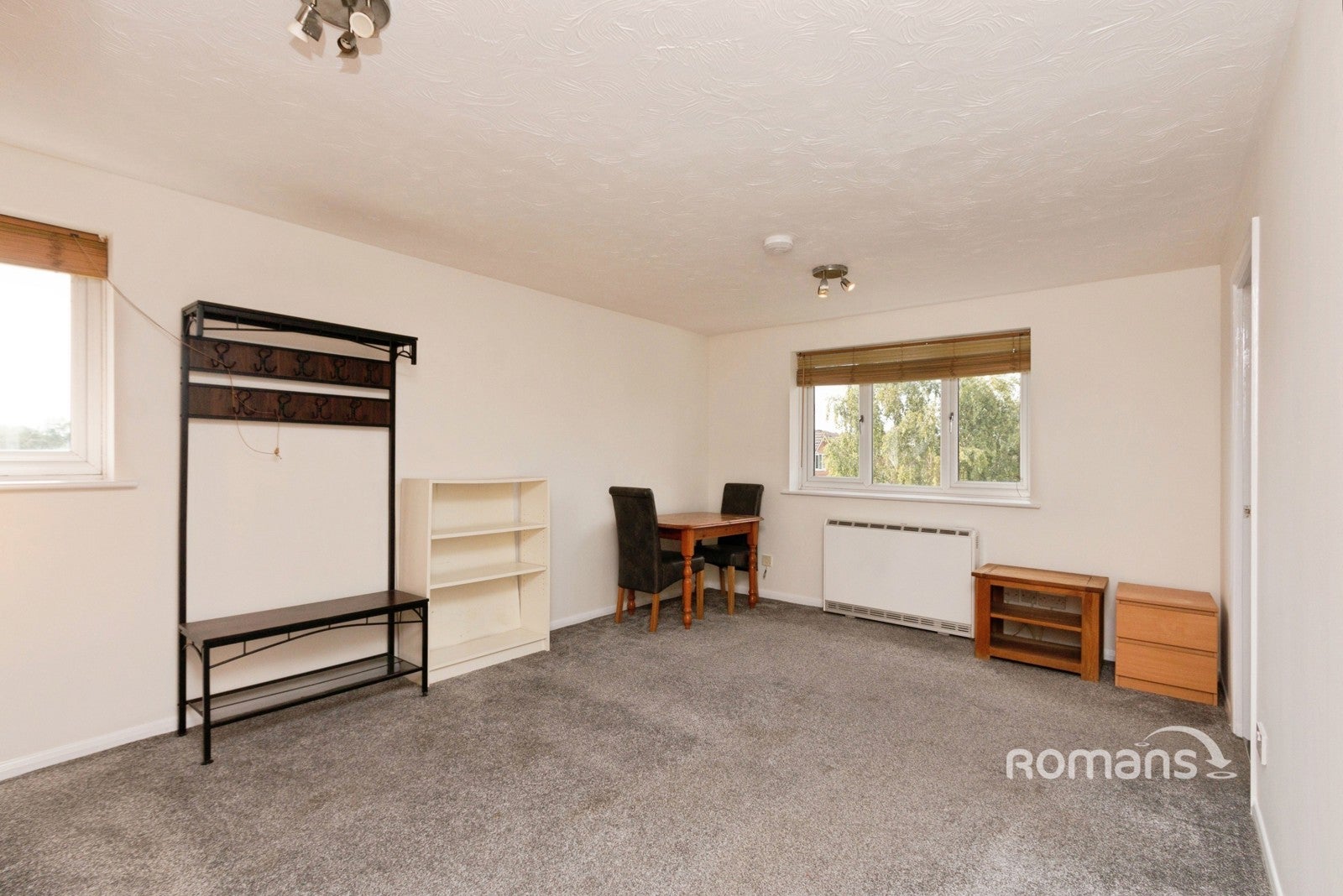 Flat Ascot Court in Rushmoor