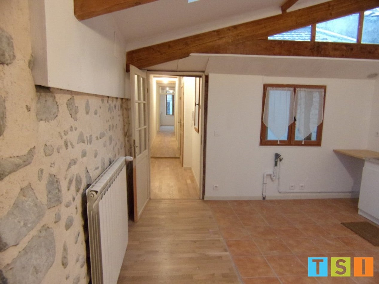 Appartement Rue des Sallières à Ausson