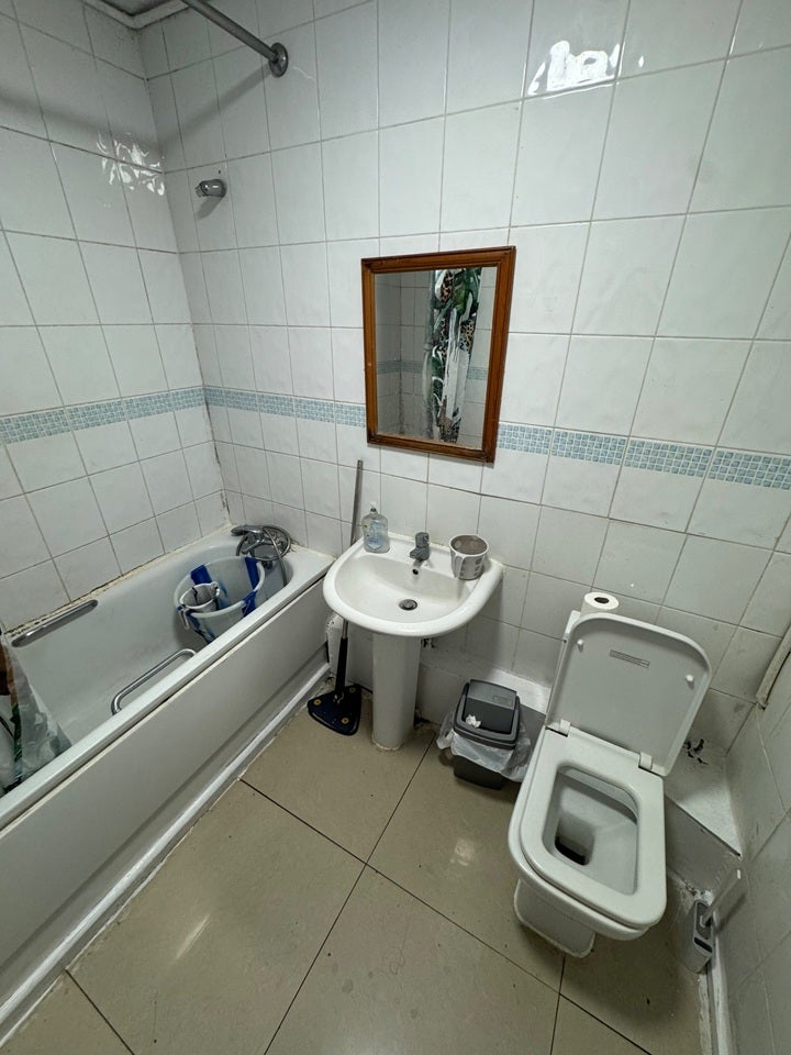Room Firbank Road in Greater London