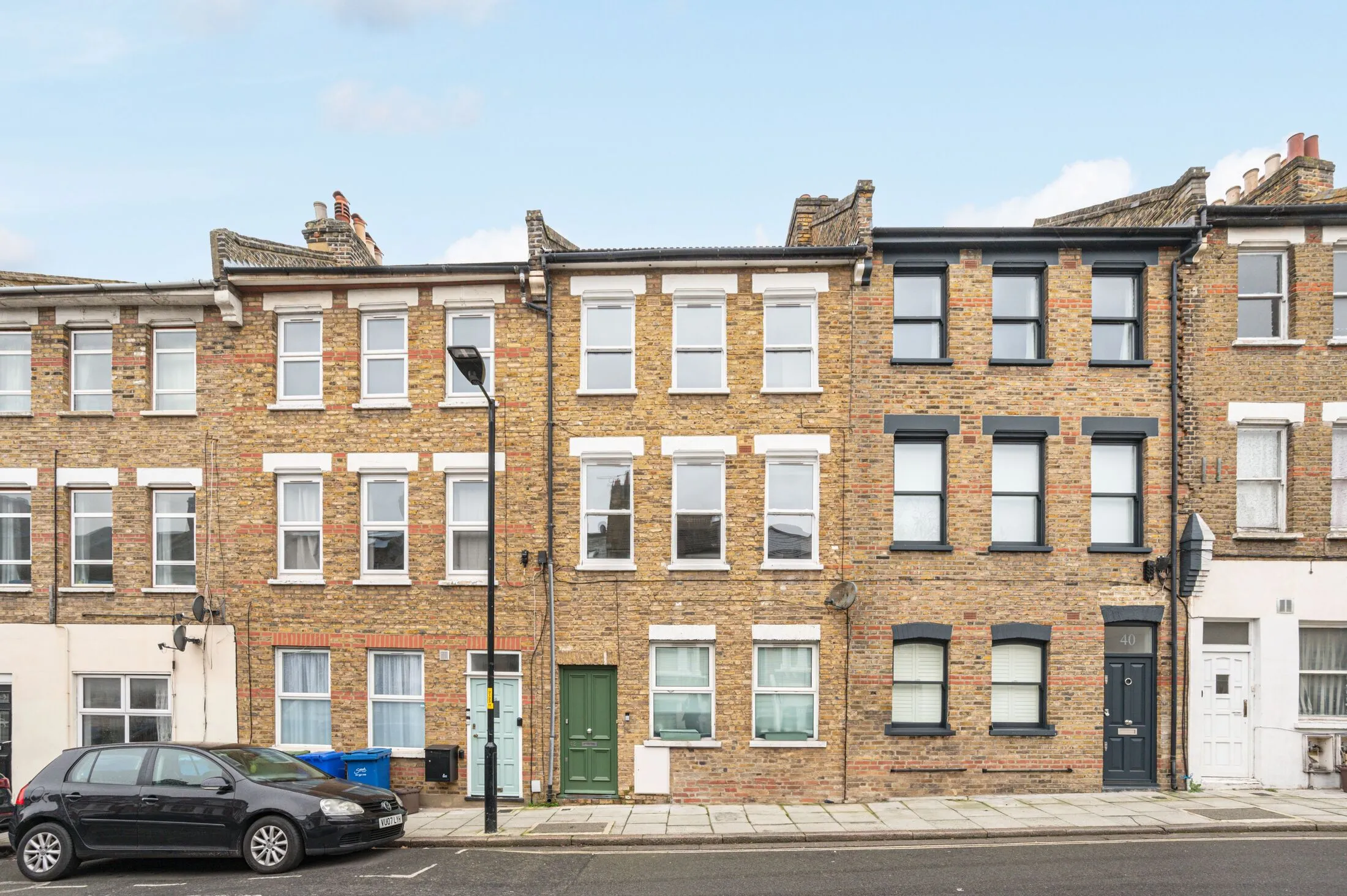 Flat Ivanhoe Road in Greater London