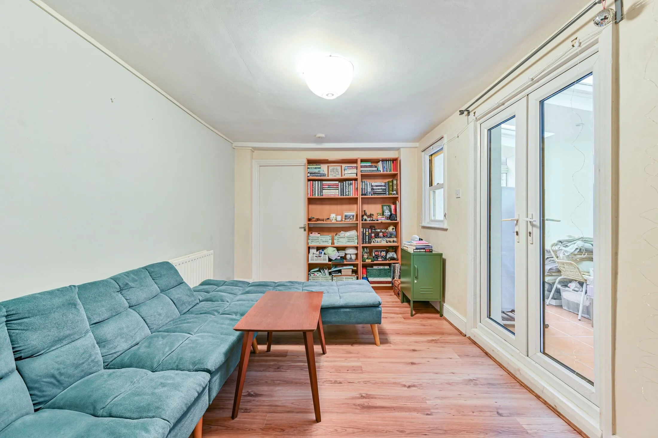 Flat Ivanhoe Road in Greater London
