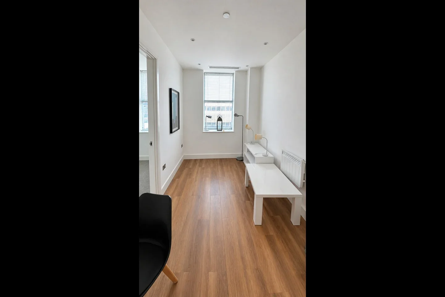 Flat Hayling Close in Slough