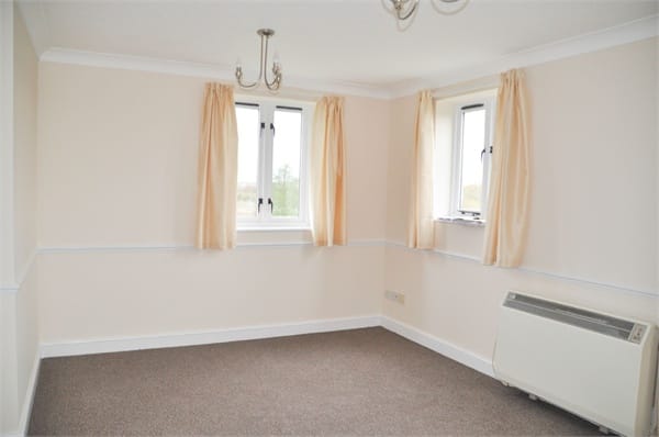 Flat Lawford Lane in Chelmsford