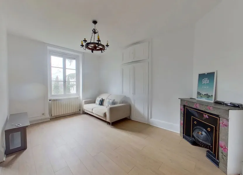 Flat Rue du Général Gouraud in Lyon