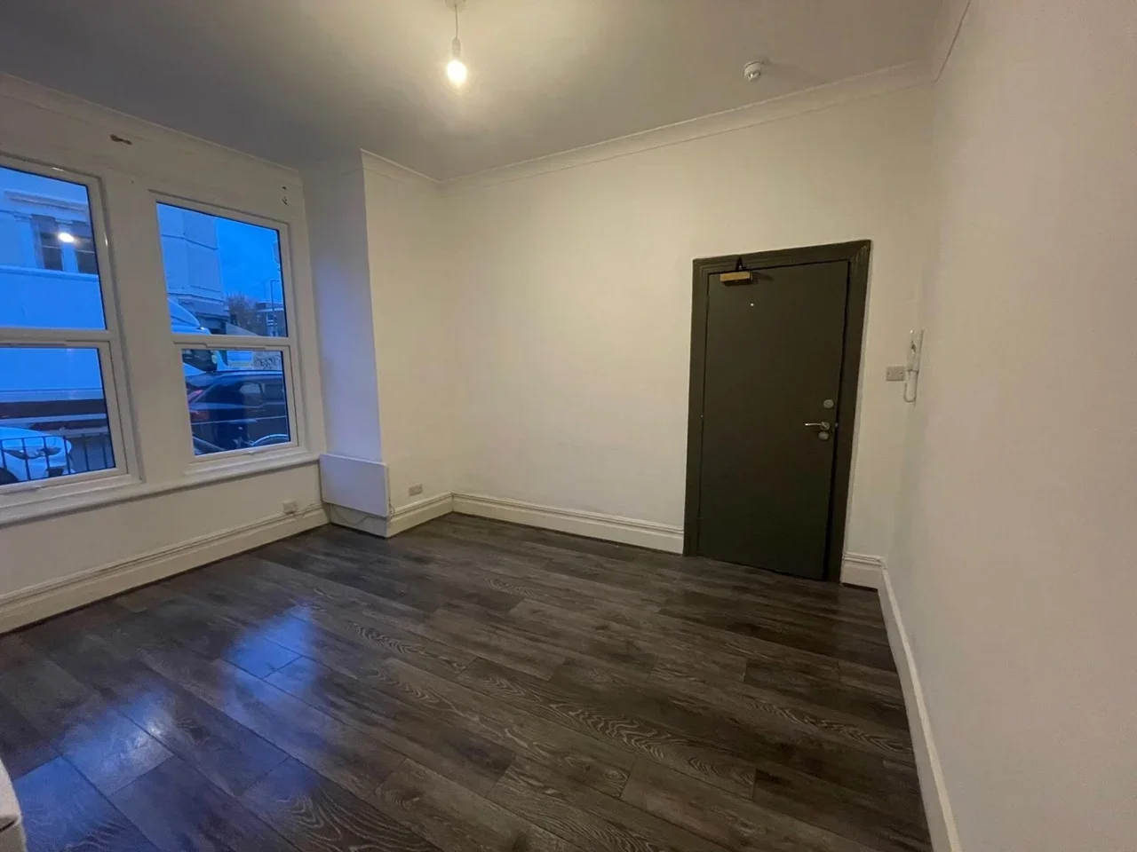 Room Putney Bridge Road in Greater London