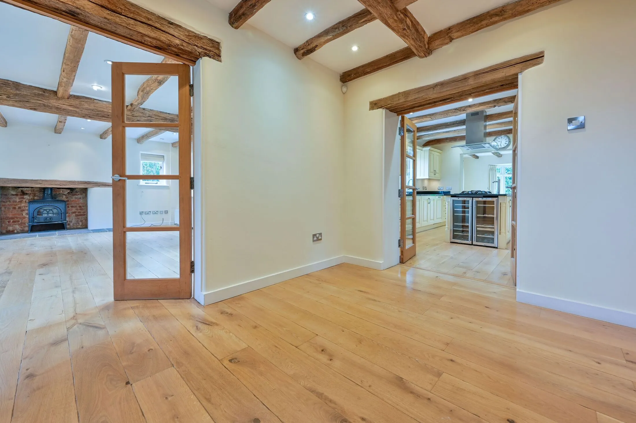 House Gravel Pits Close in Guildford