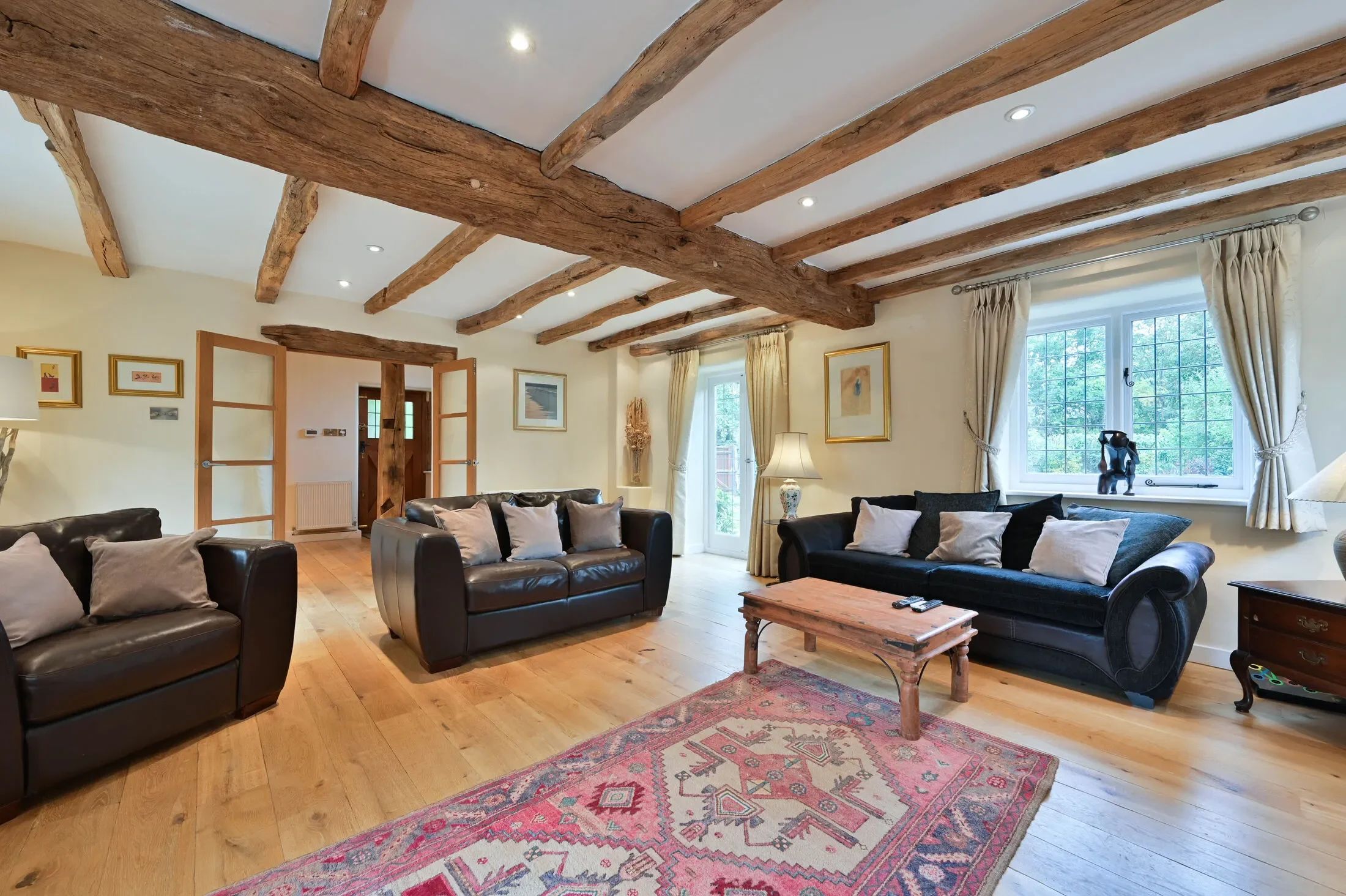 House Gravel Pits Close in Guildford