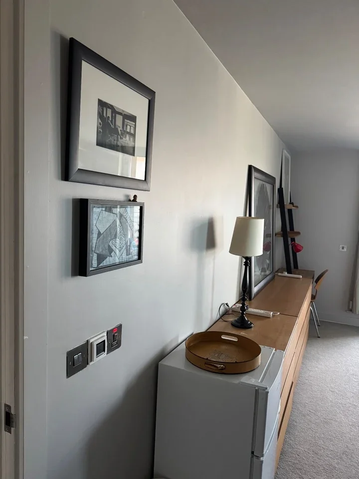 Room Junction Road in Greater London