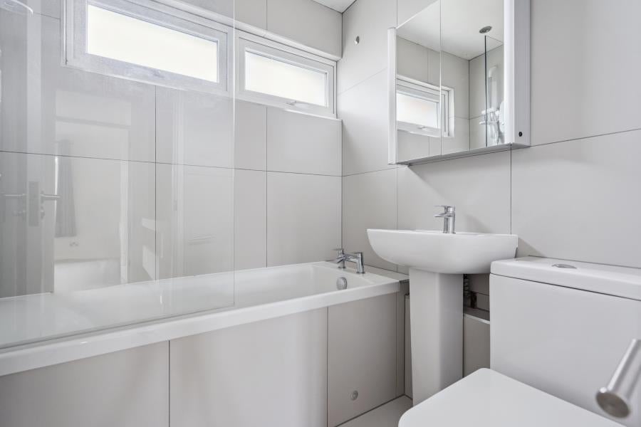 House Dormans Close in Greater London