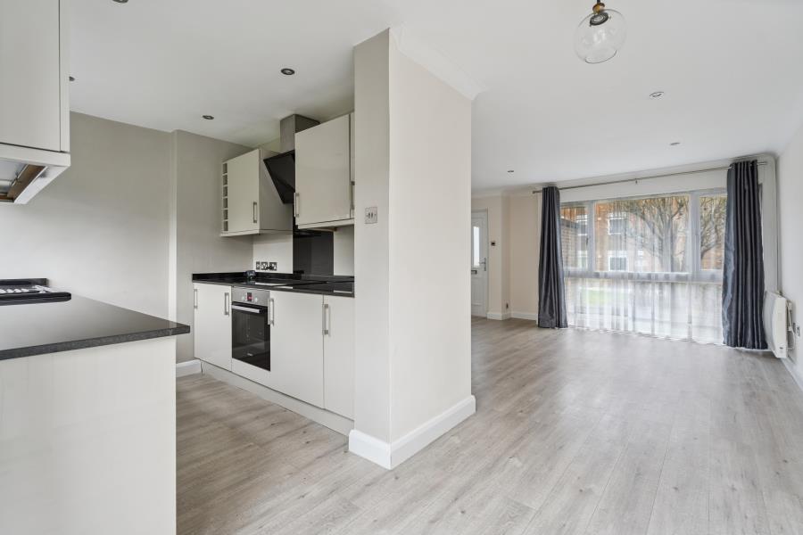 House Dormans Close in Greater London