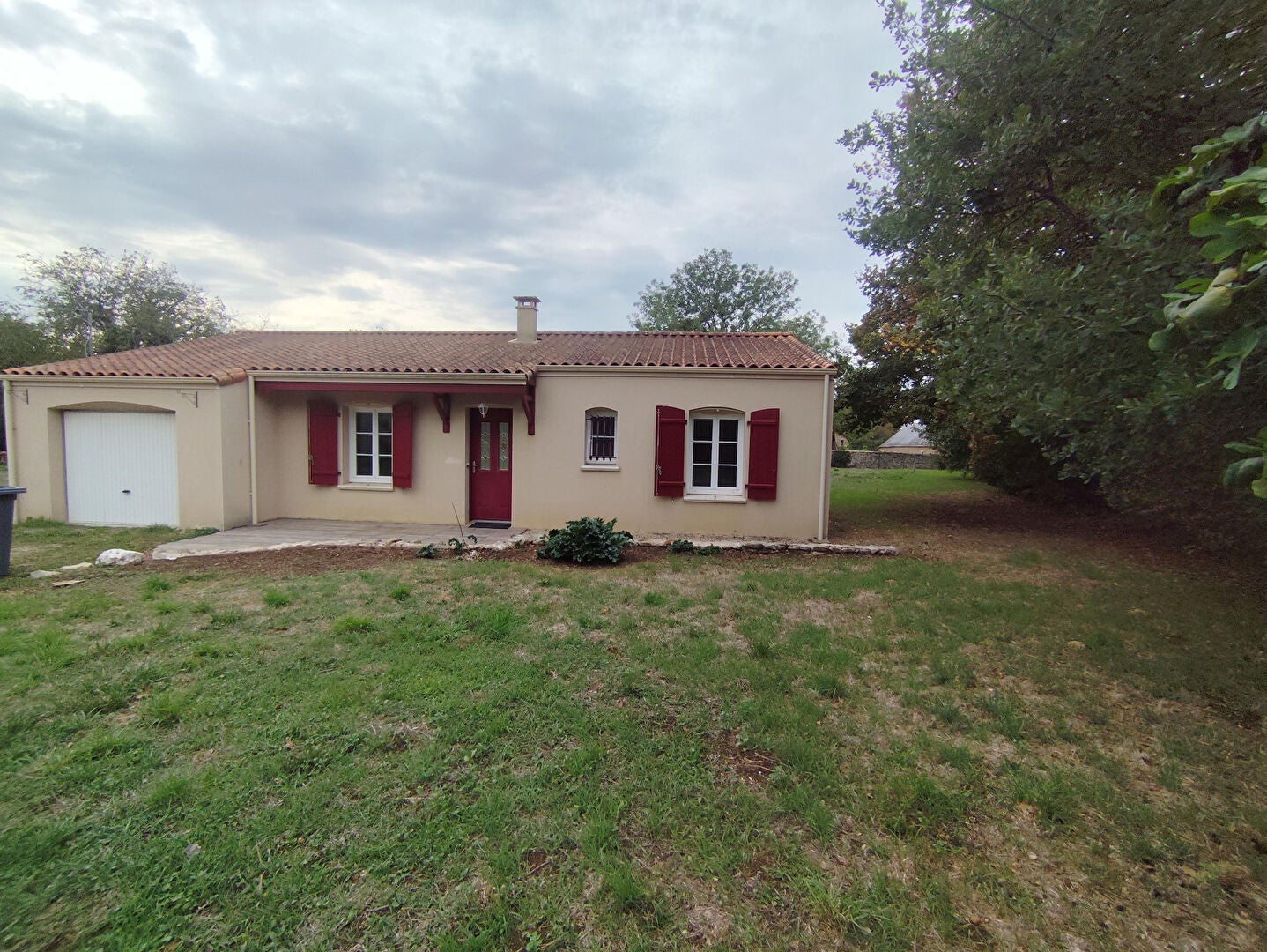 House Chemin Vert in Augé