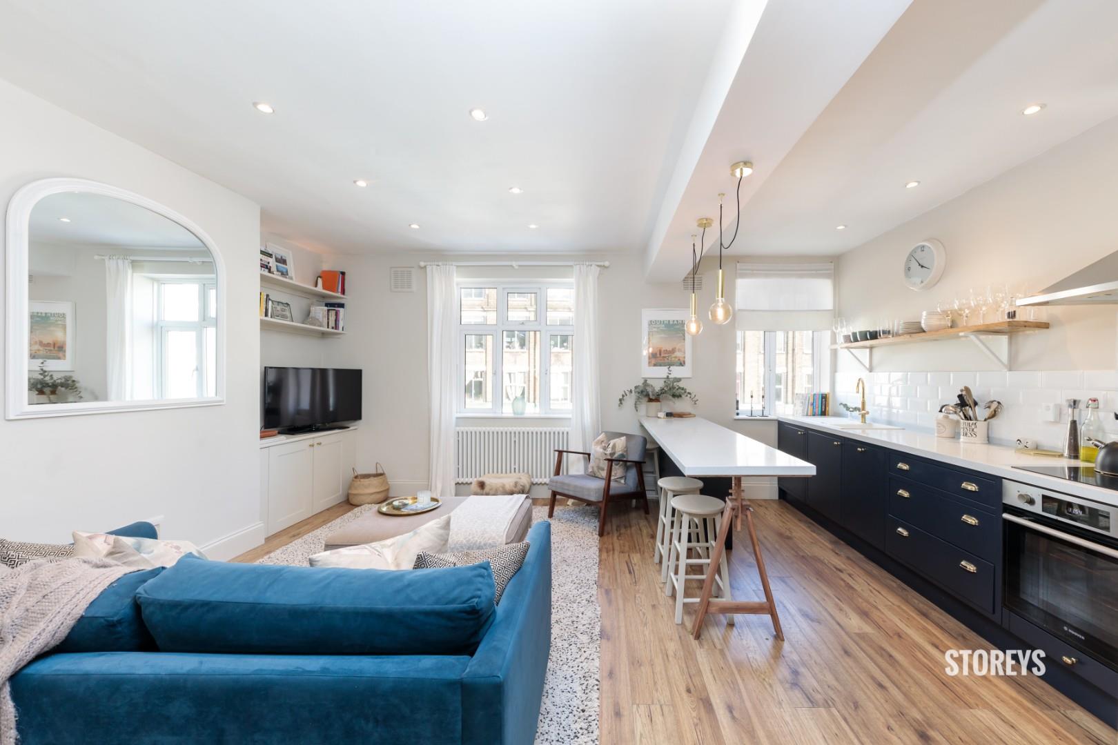Flat St Mark's Rise in Greater London