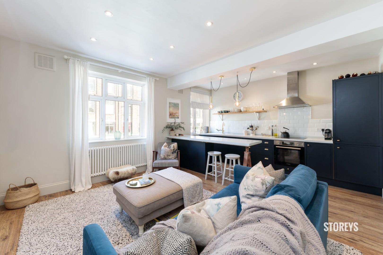 Flat St Mark's Rise in Greater London