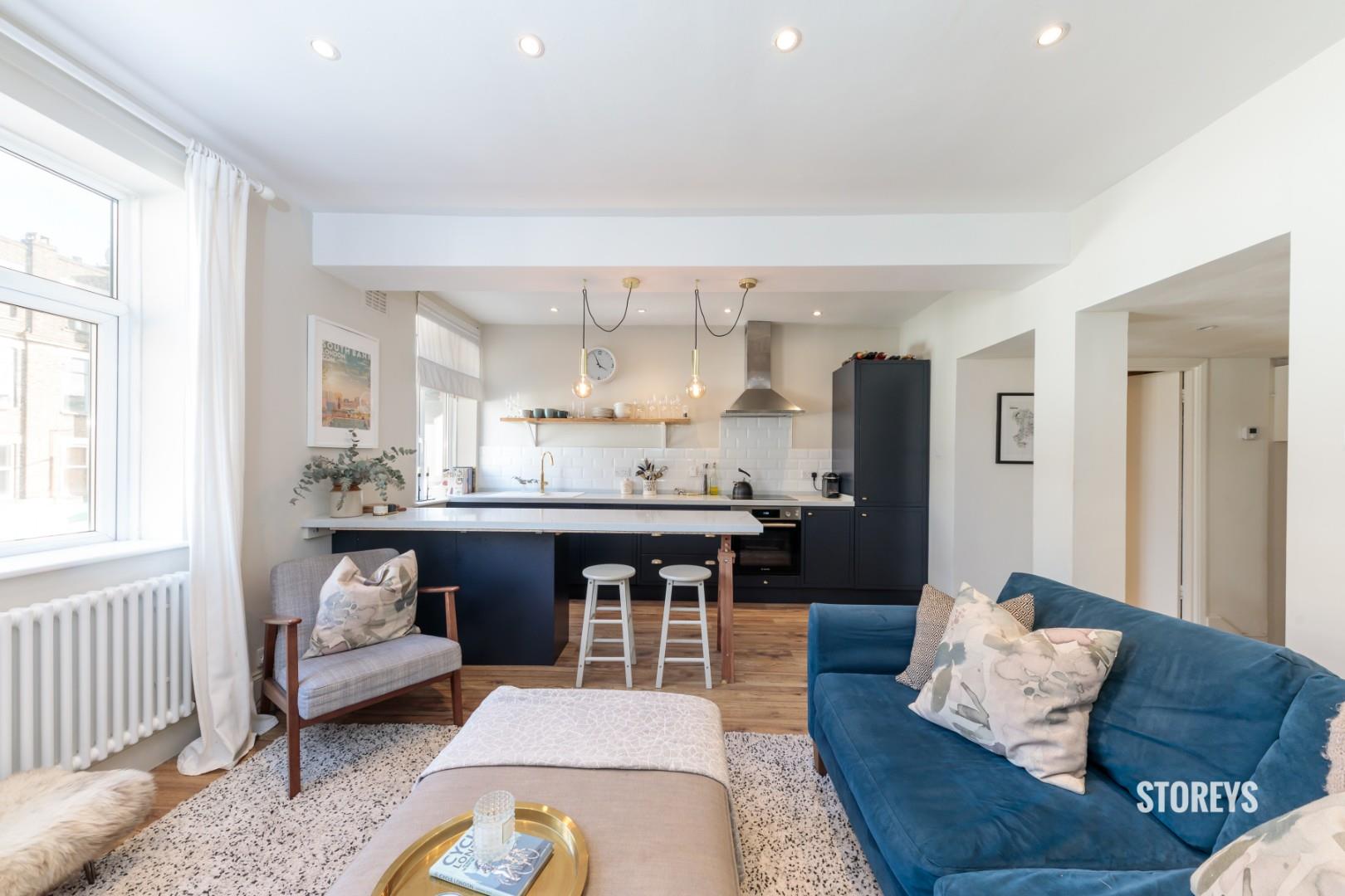 Flat St Mark's Rise in Greater London