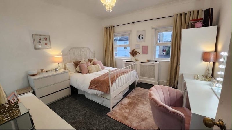 Room Odessa Road in Greater London