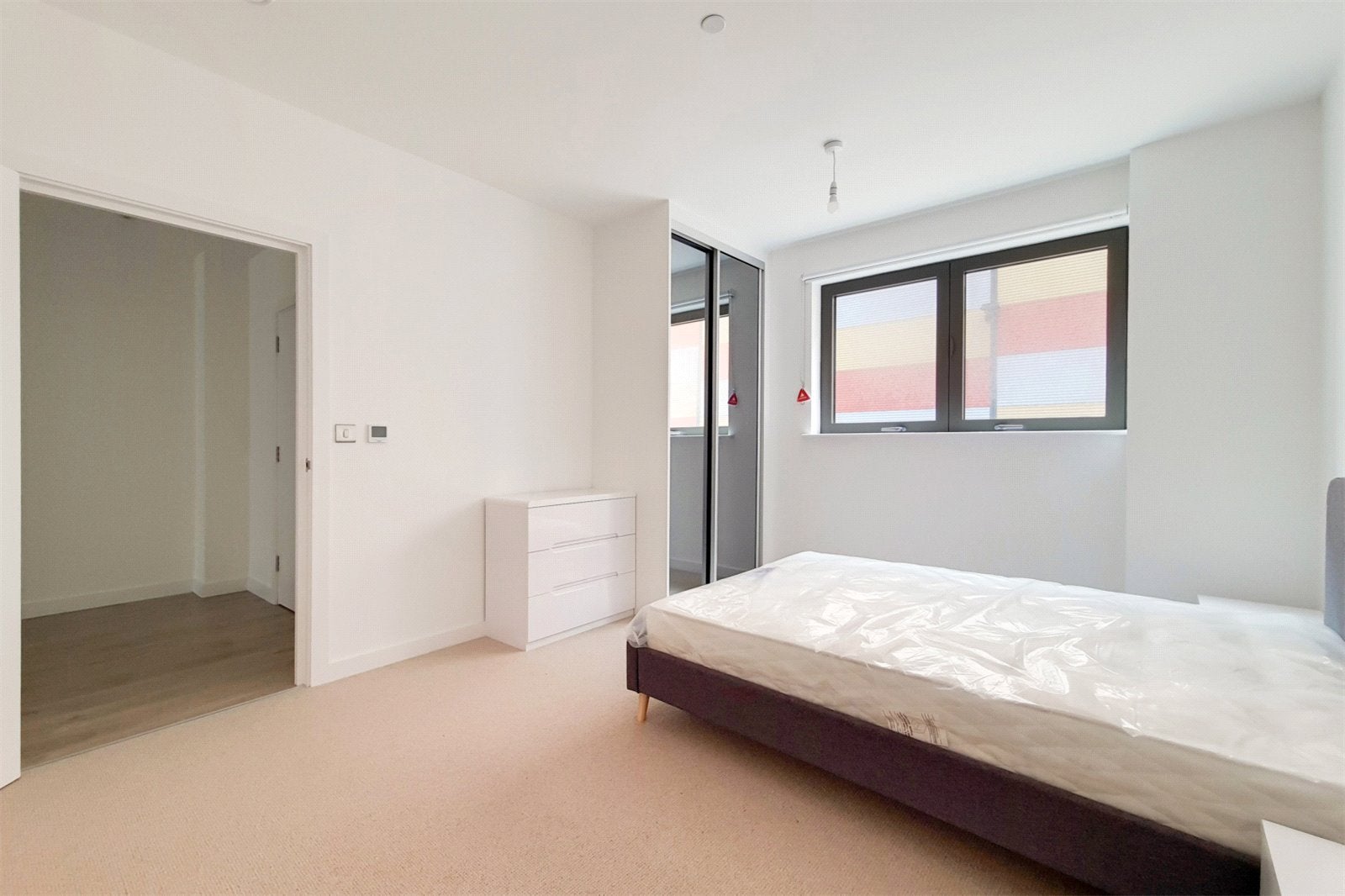 Flat Atlantis Avenue in Greater London