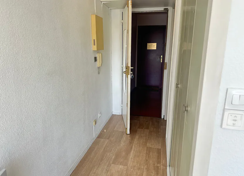 Flat Cité Mouneyra in Bordeaux