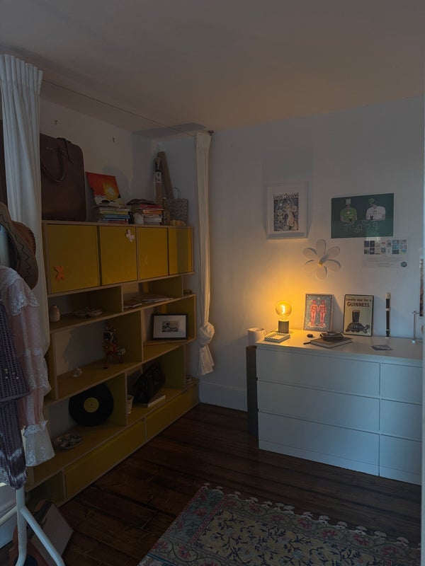 Room Evering Road in Greater London