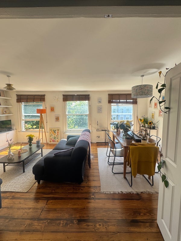 Room Evering Road in Greater London