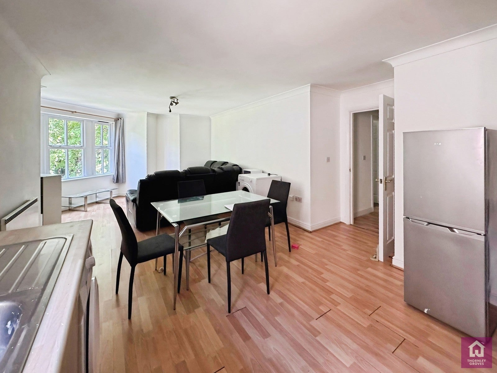Flat Hadfield Close in Manchester