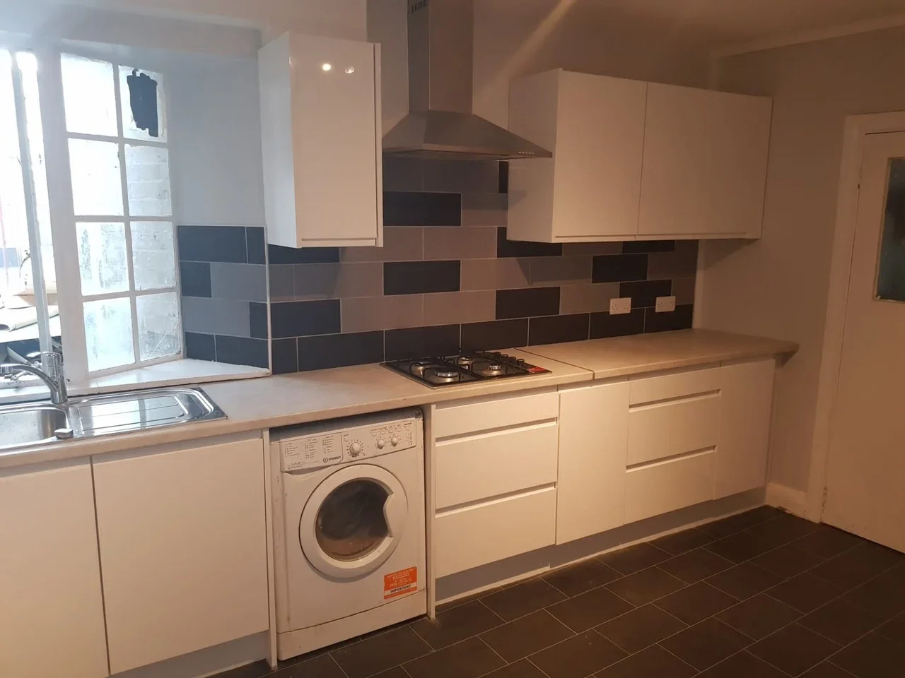 Room Dennis Parade in Greater London