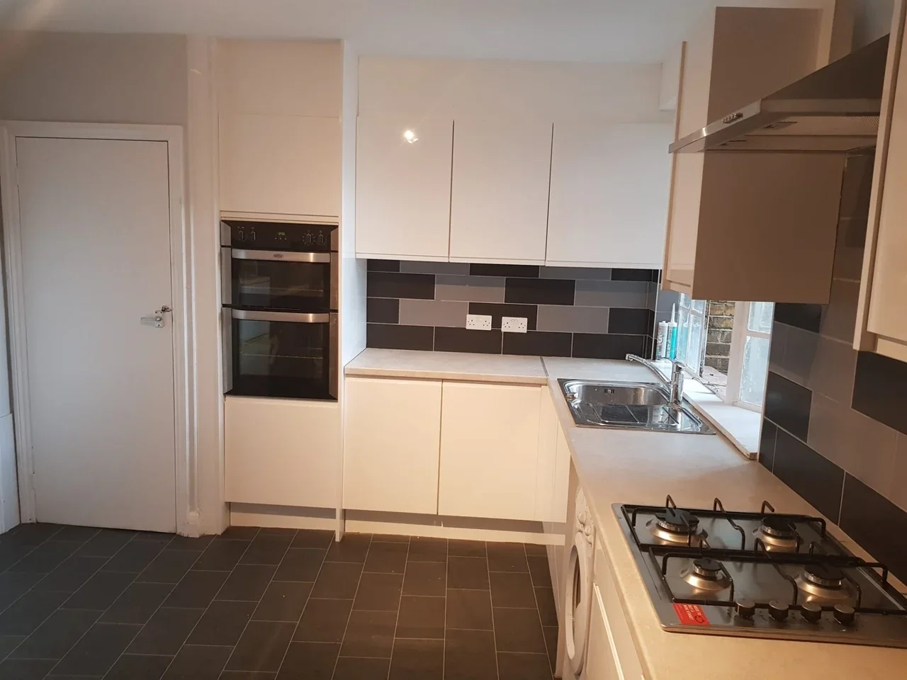 Room Dennis Parade in Greater London