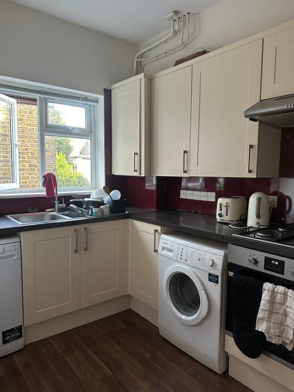 Room Lambrook Terrace in Greater London