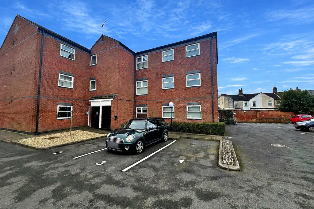 Flat Cambridge Street in Rugby