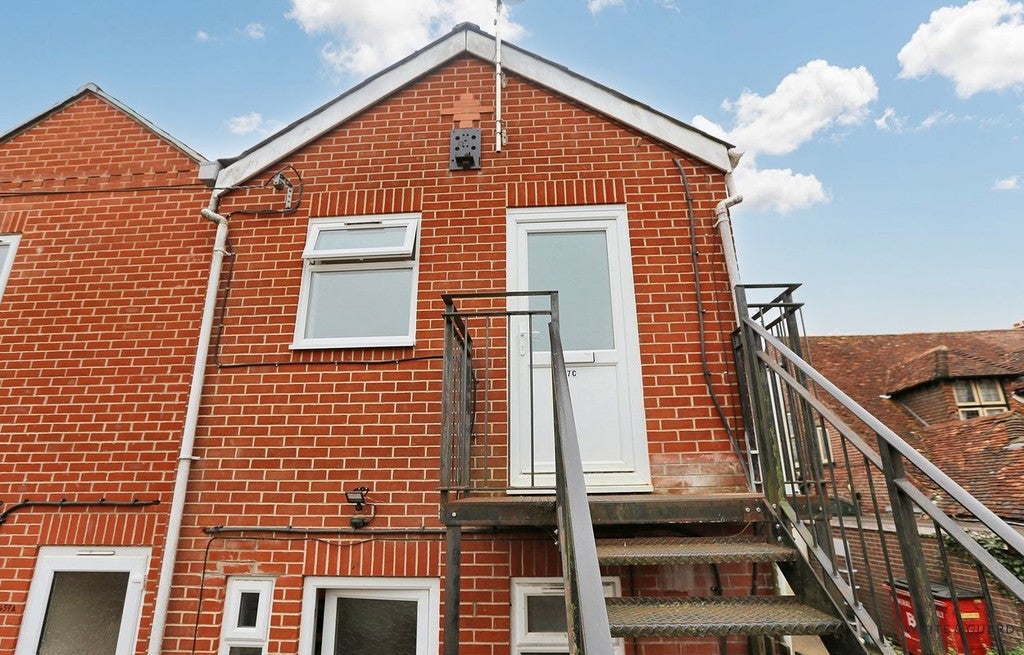 Flat Fair Oak Road in Eastleigh