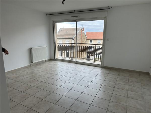 Flat Avenue Georges Clemenceau in Yssingeaux