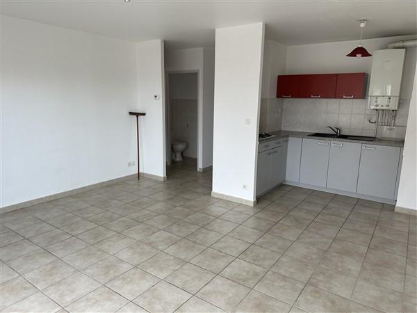 Flat Avenue Georges Clemenceau in Yssingeaux