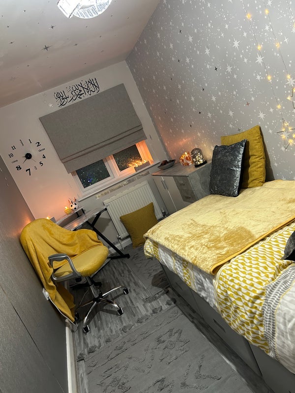 Room Allcroft Road in Birmingham