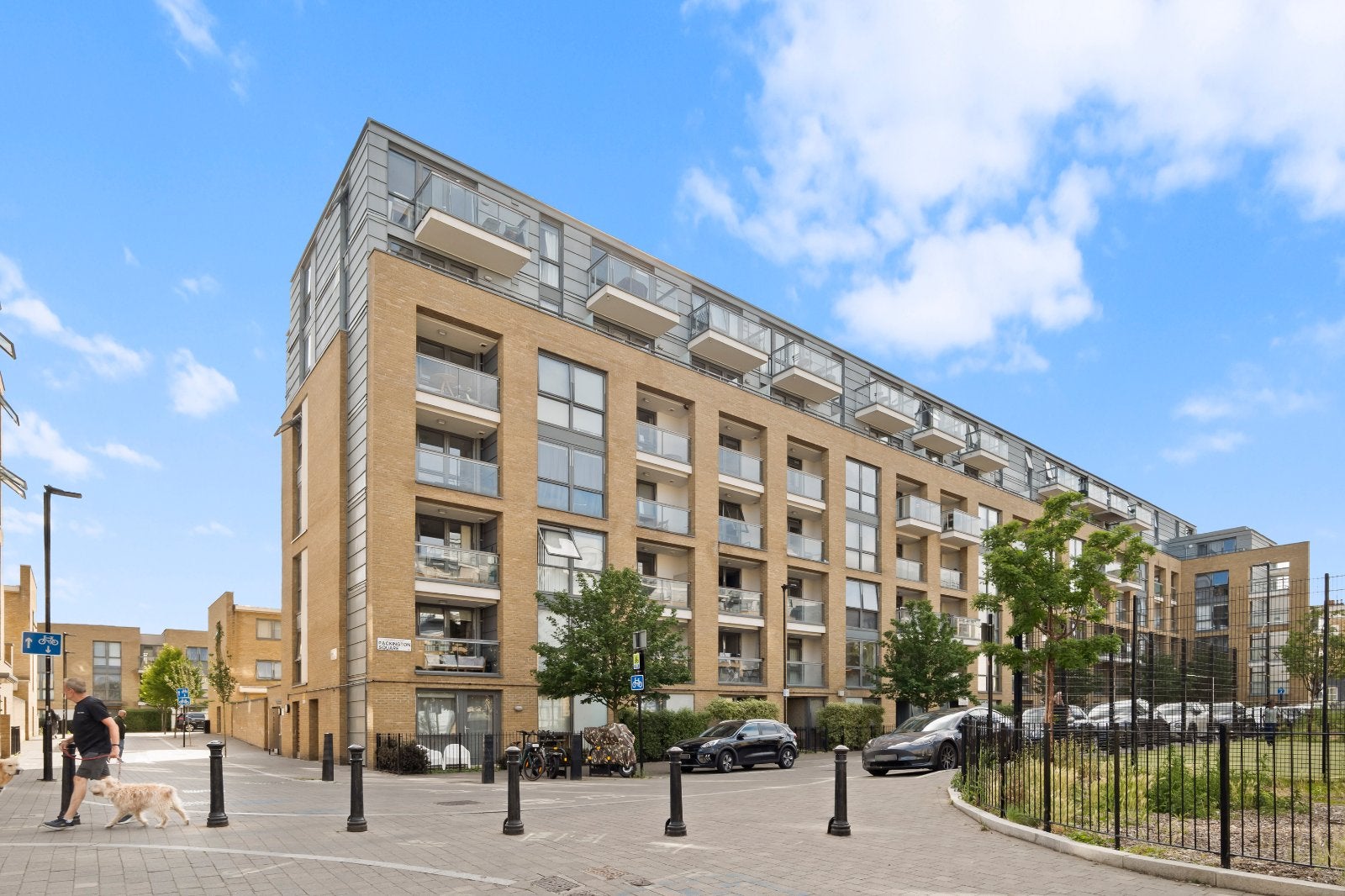 Flat Ann Street in Greater London