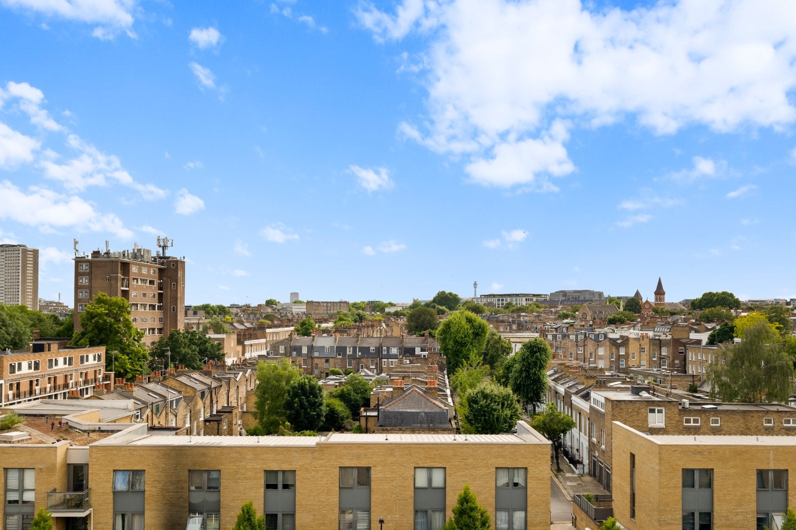 Flat Ann Street in Greater London