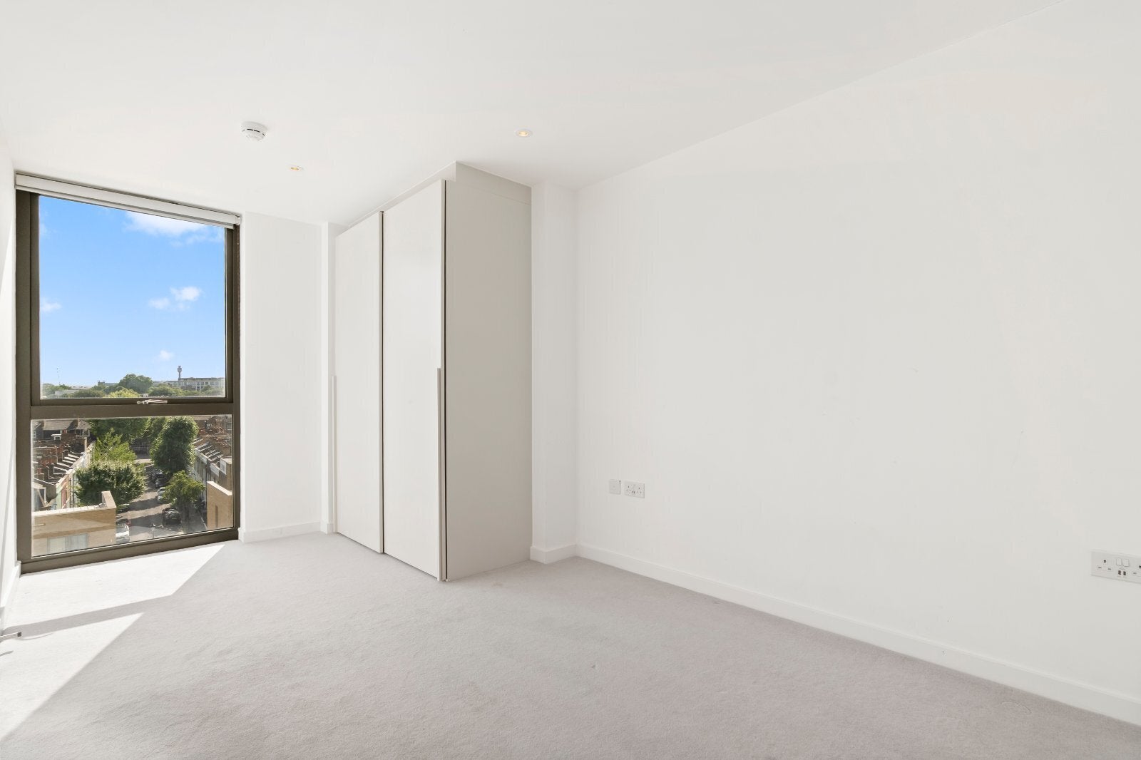 Flat Ann Street in Greater London