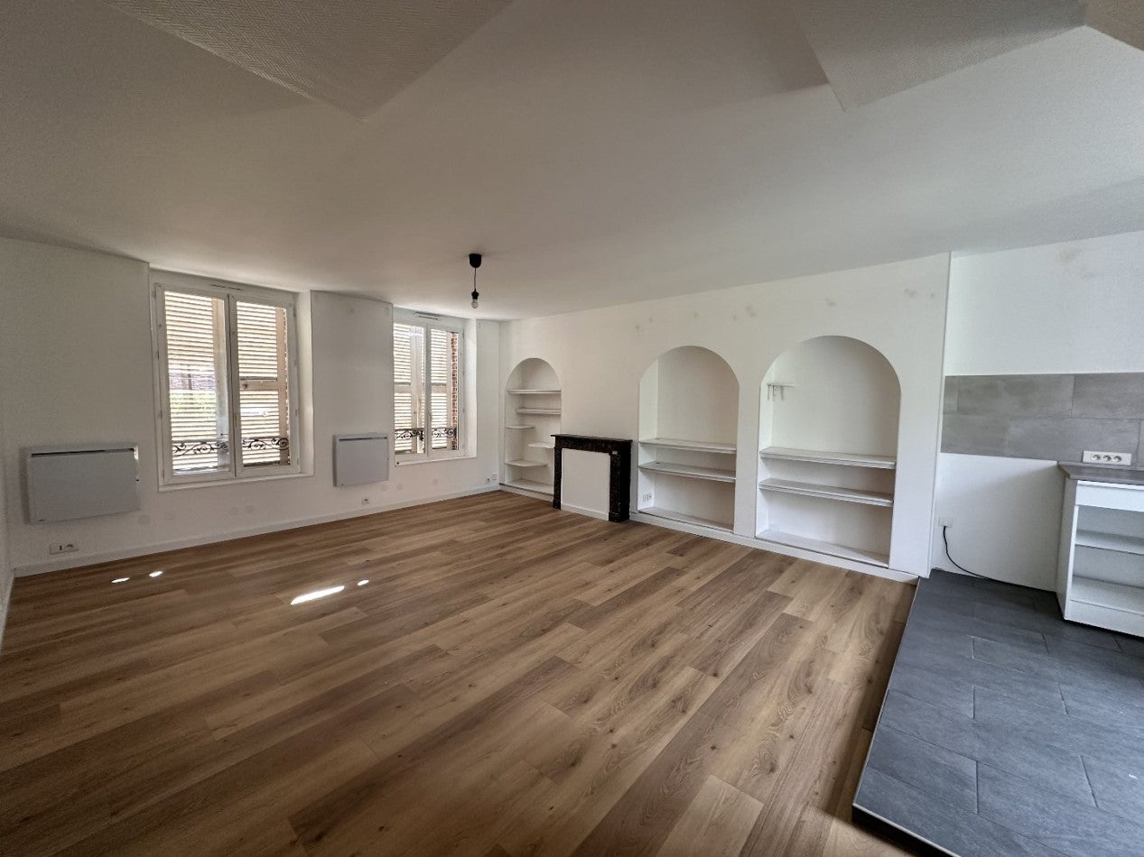 Appartement Rue Louis Peuret à Senonches