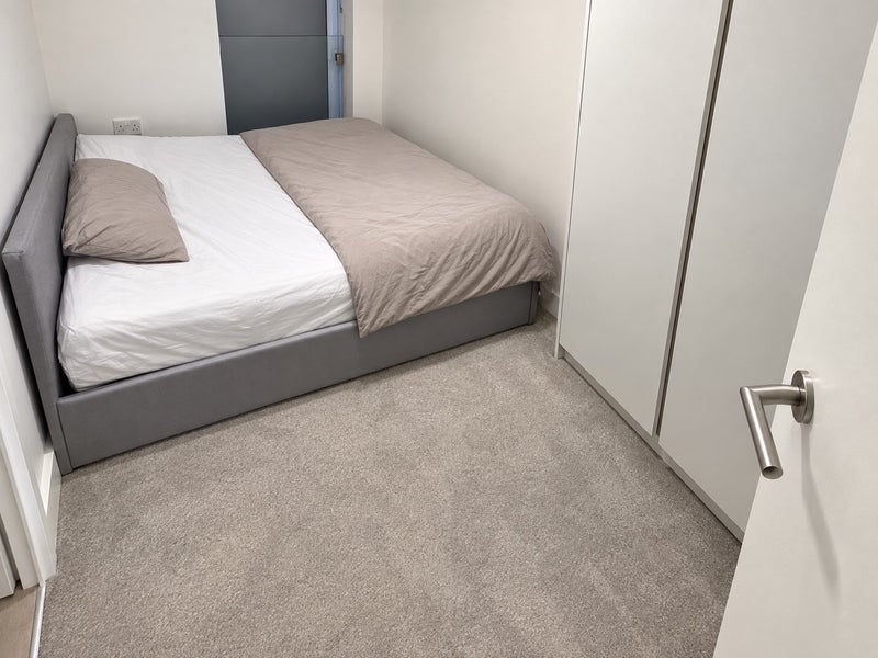 Room Acton Lane in Greater London