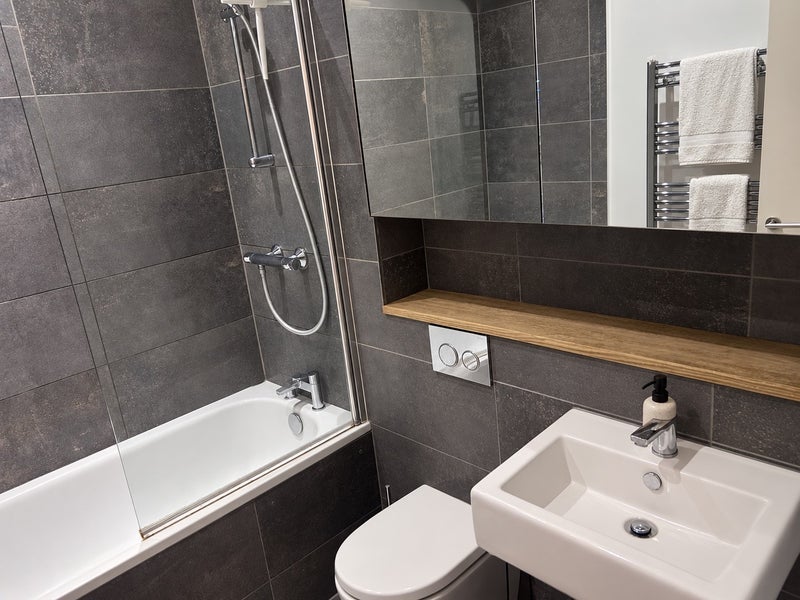 Room Acton Lane in Greater London