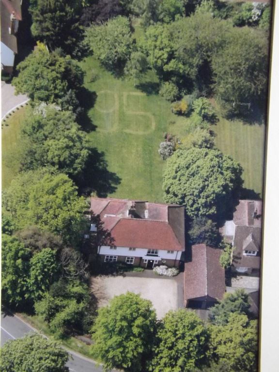 Room Orchehill Avenue in Chalfont St Peter