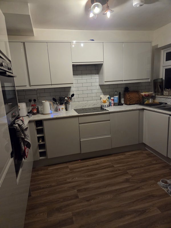 Room Halstead Walk in Maidstone