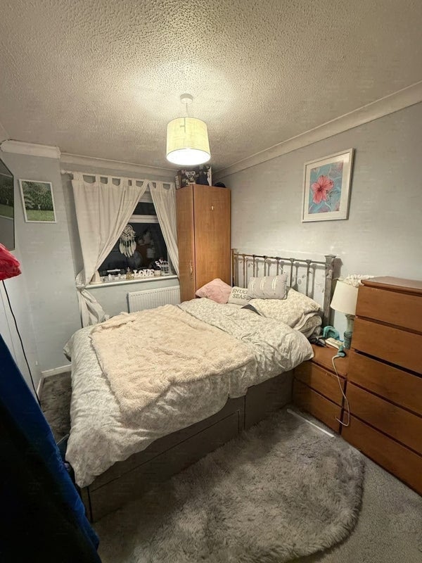Room Halstead Walk in Maidstone