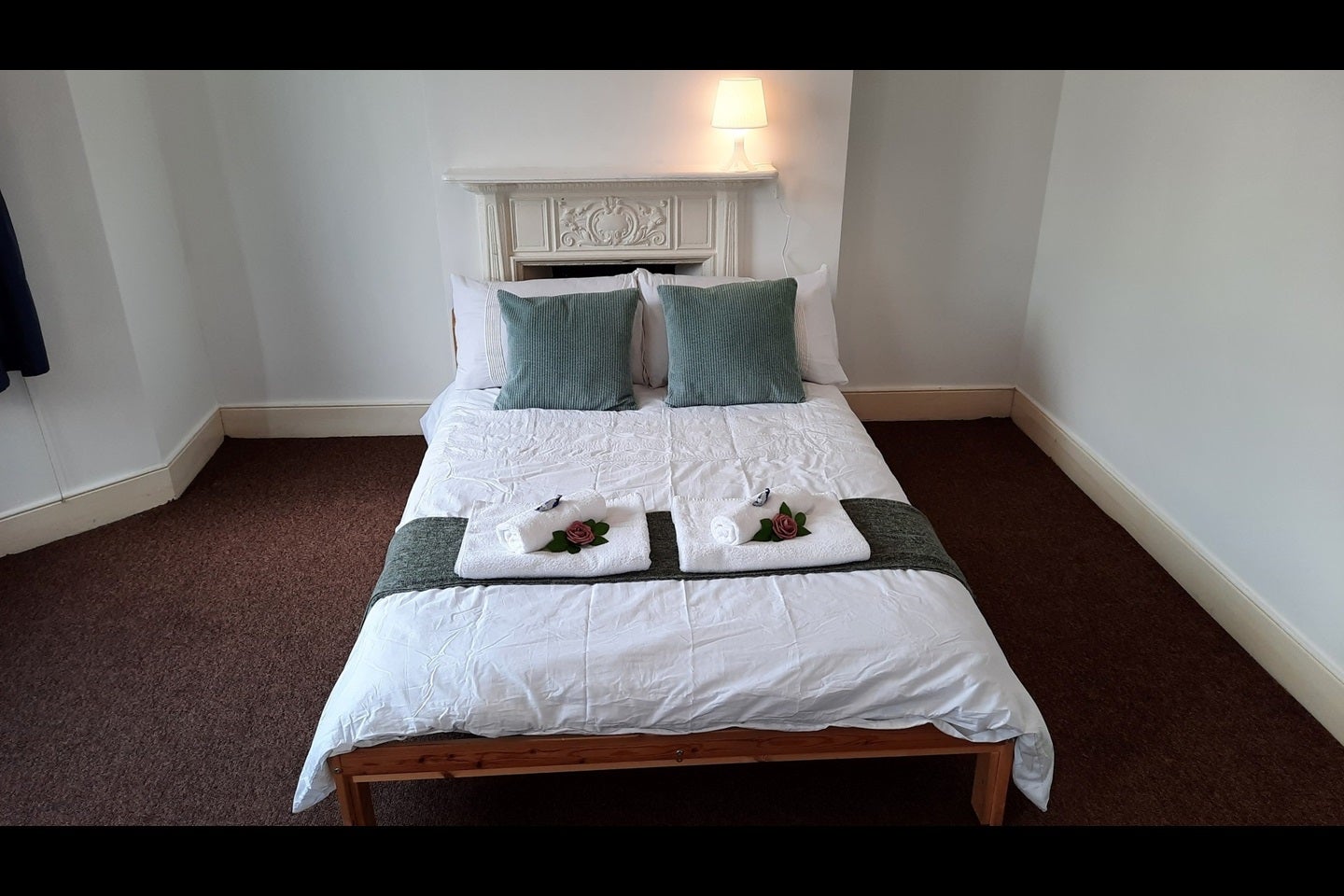 Room St. Erkenwald Road in Greater London